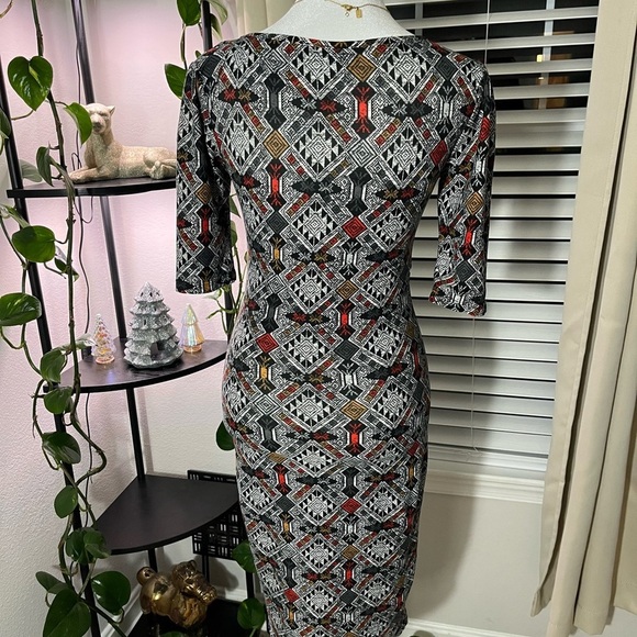 Geometric Patterned Dress - Multicolor - Picture 3 of 3